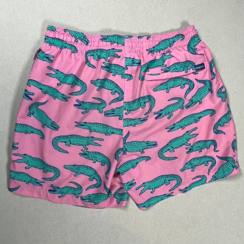 Chubbies Swim Trunks Mens Medium Pink Teal Alligator Print Mesh Lined Shorts